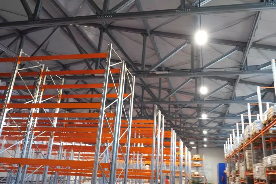 PK Vesta plant announces the completion of the 24x60x6 prefabricated steel warehouse from LSGF in Okulovka village, Russia