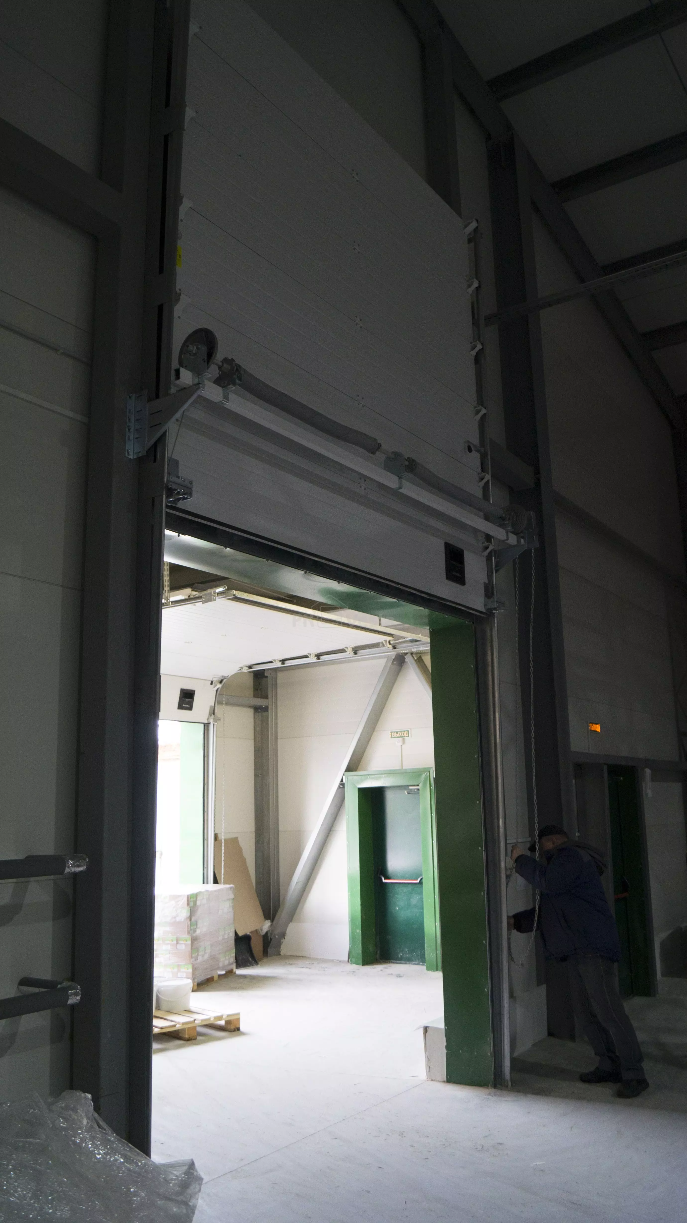 PK VESTA announces the completion of the assembly of pre-engineered vegetable processing center and warehouse 29W x 50L x 7.1H in Tula, Russia